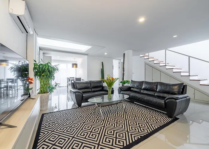 The View 27 - 3 Bedroom Townhouse In Uluwatu (Bali)